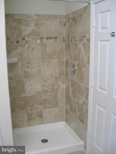 8542 Yoder Street Manassas, VA 20110 - Photo 13 of 20 Bath #2