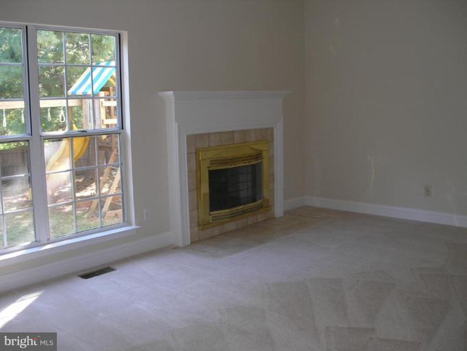 8542 Yoder Street Manassas, VA 20110 - Photo 16 of 20 Recreation Room #2