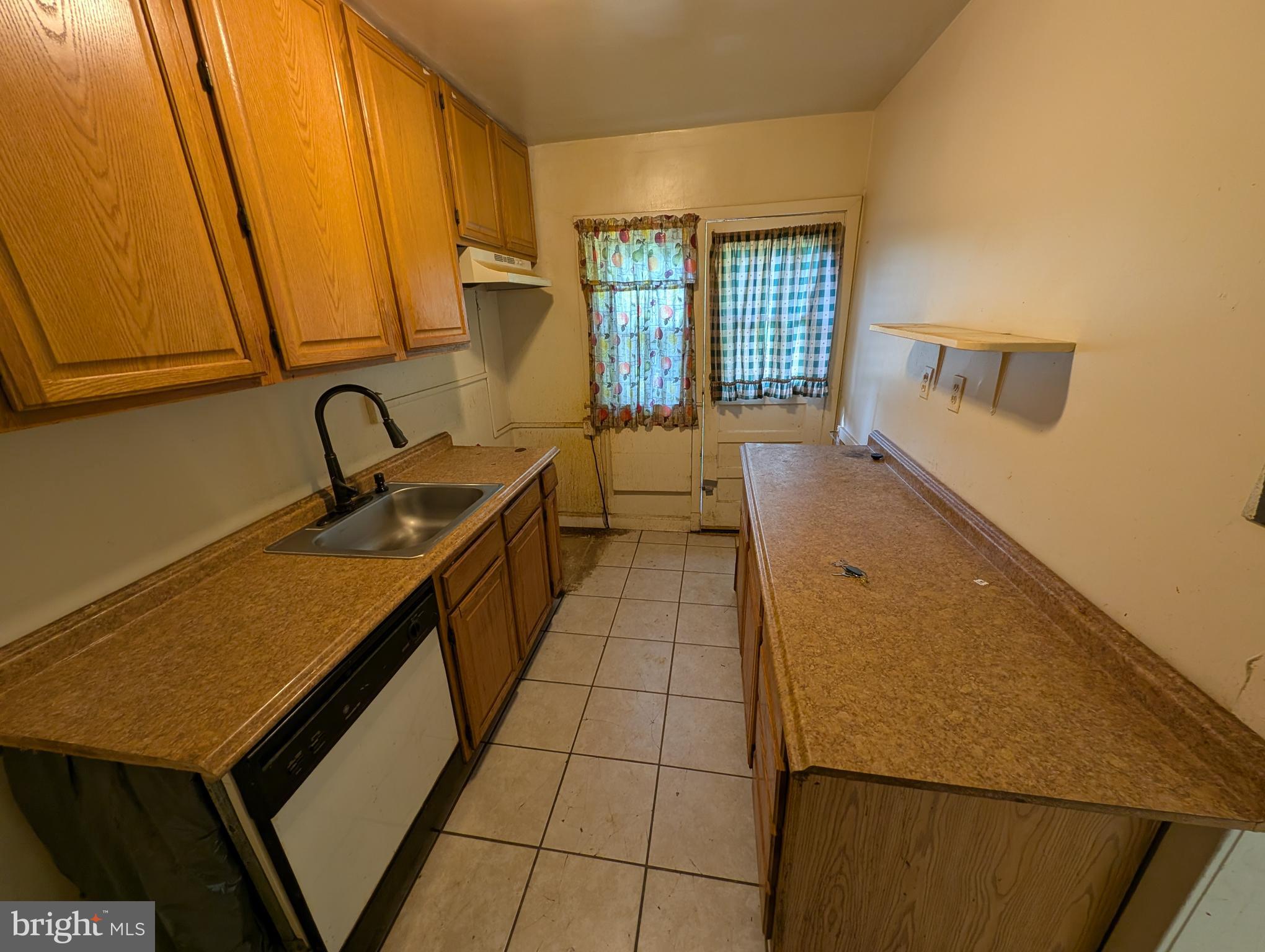 5141 Stafford Road Baltimore, MD 21229 - Photo 6 of 13
