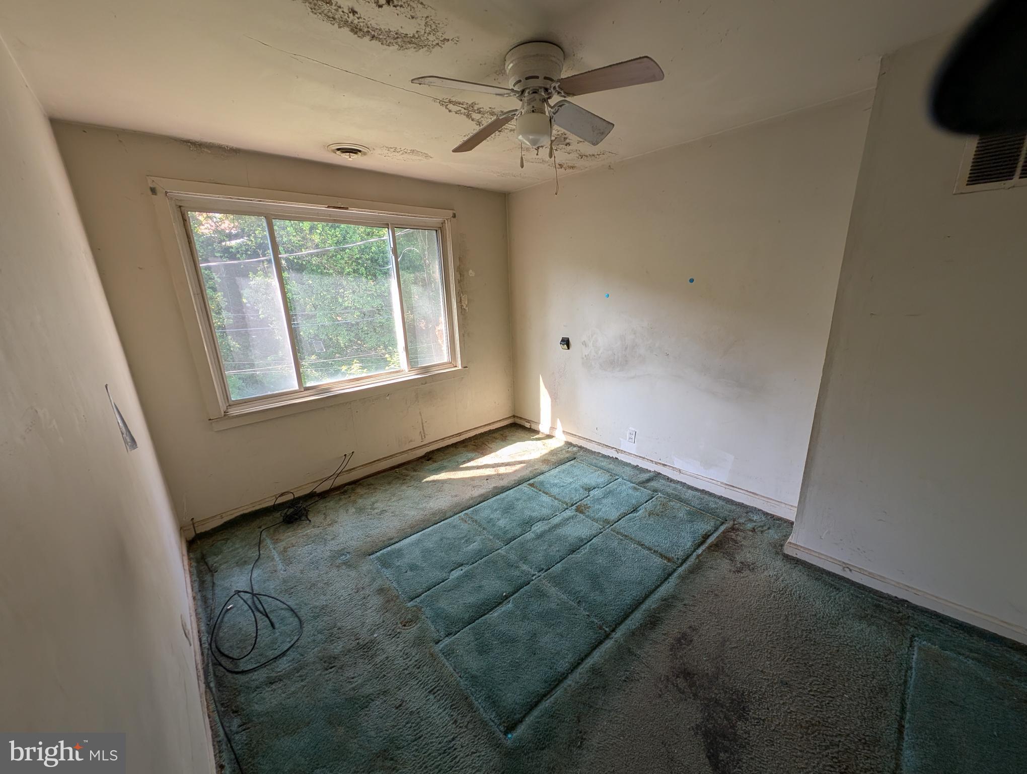 5141 Stafford Road Baltimore, MD 21229 - Photo 8 of 13