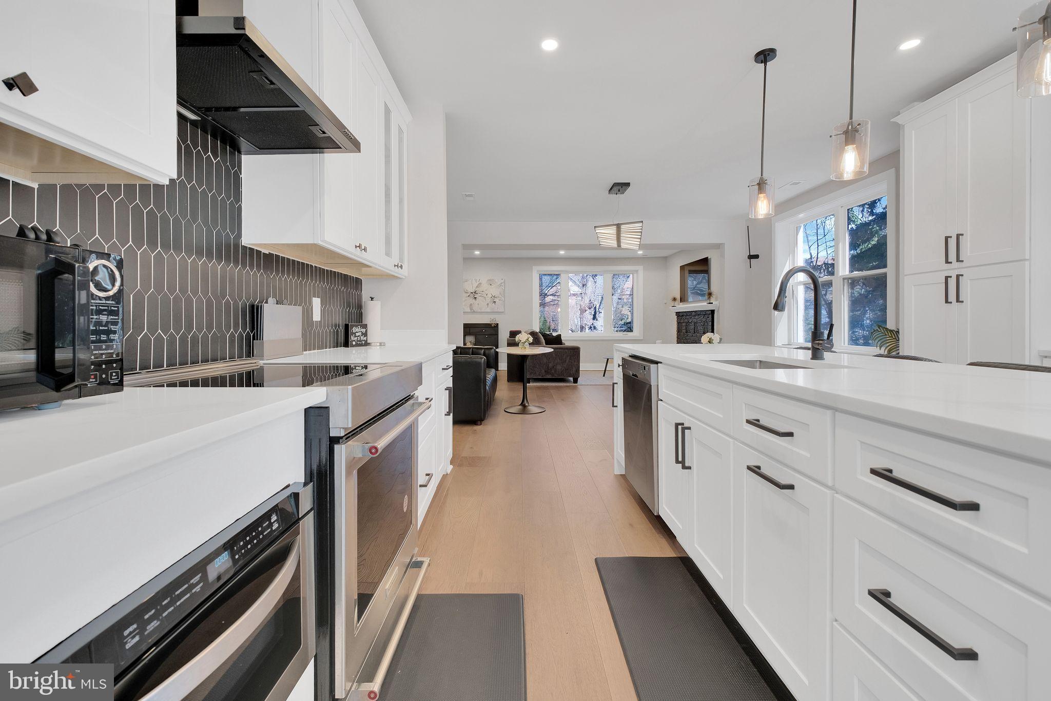 3811 Suitland Road Southeast Washington, DC 20020 - Photo 4 of 47 Modern kitchen