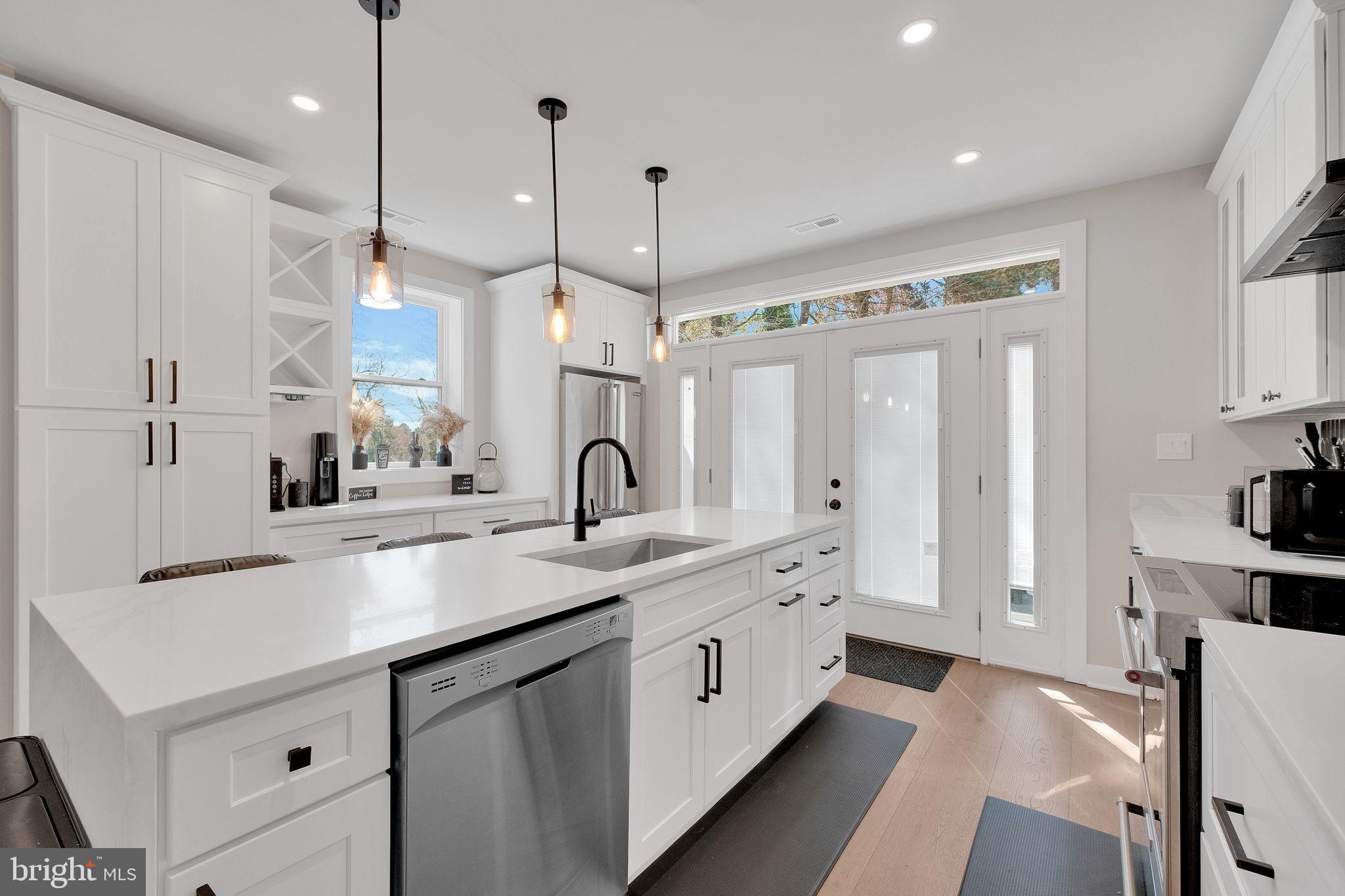 3811 Suitland Road Southeast Washington, DC 20020 - Photo 6 of 47