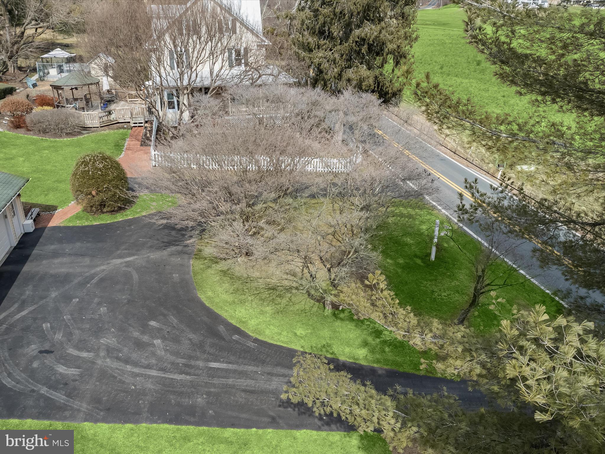 1818 Cape Horn Road Hampstead, MD 21074 - Photo 102 of 109 circular driveway & 3 car garage