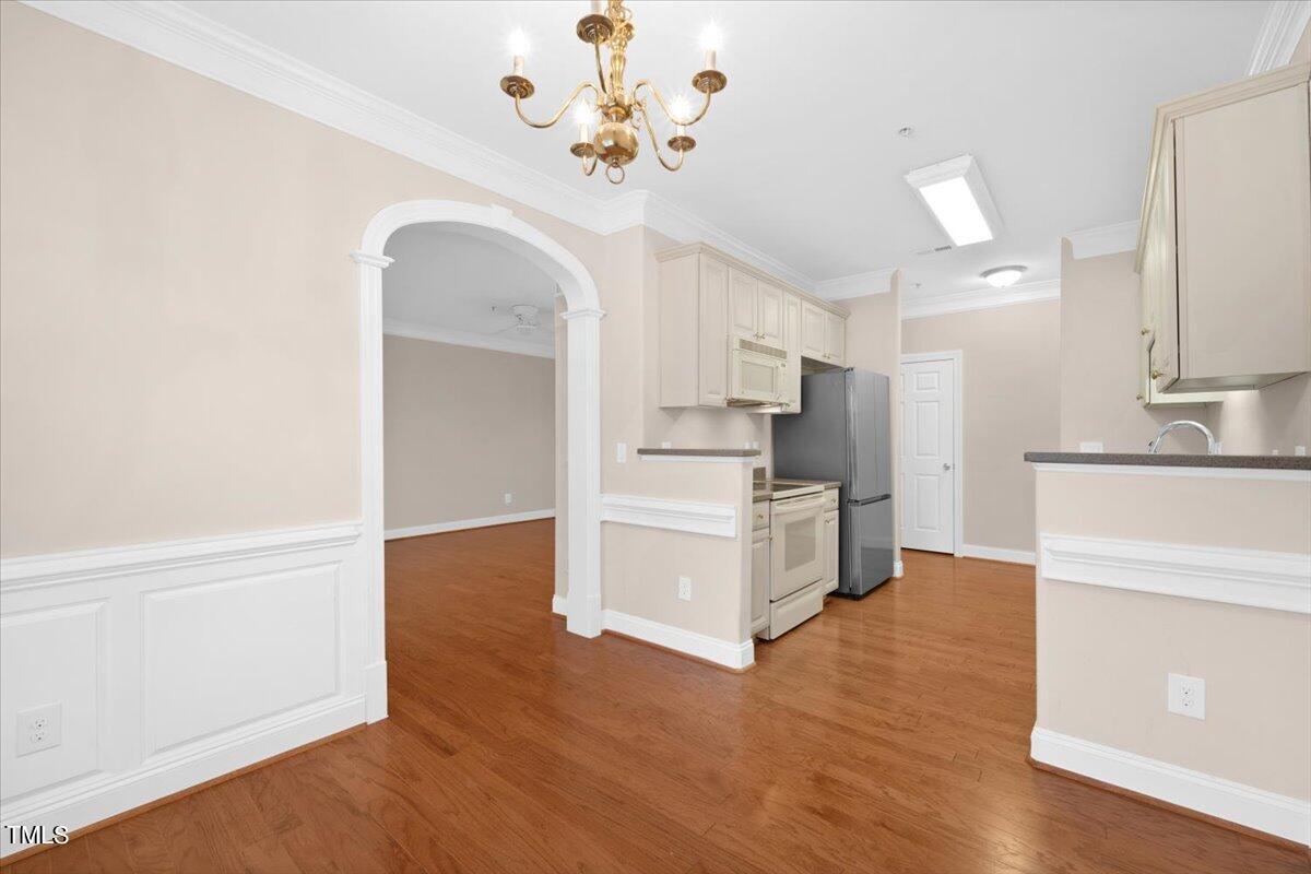 522 College Road, Unit 206 Greensboro, NC 27410 - Photo 16 of 53 19-Brett 522 College 206-19