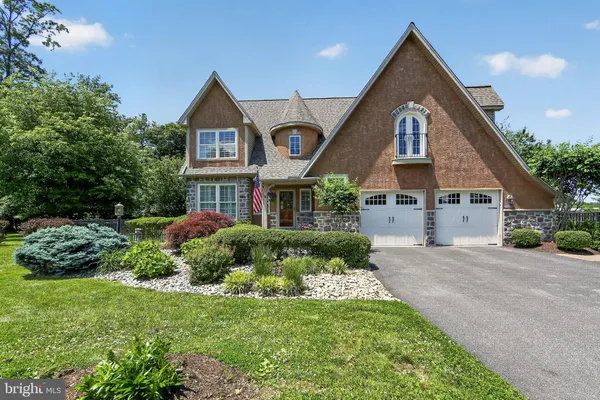 $1,100,000 | 10 Kenmore Lane, Media, PA 19063