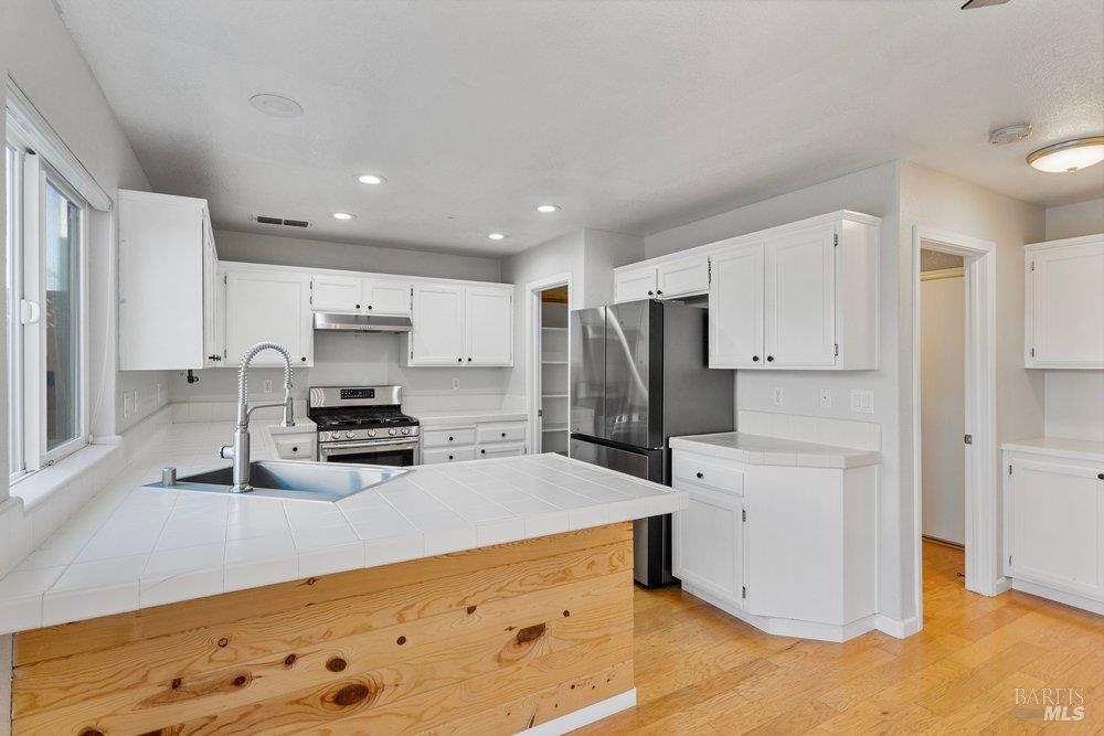 1210 Maple Drive Rohnert Park, CA 94928 - Photo 18 of 77