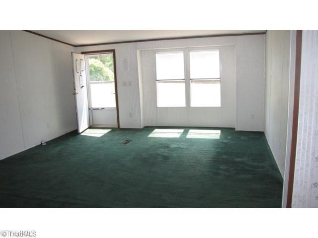 363 Setliff Road Reidsville, NC 27320 - Photo 2 of 16 Living Room.