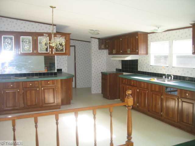 363 Setliff Road Reidsville, NC 27320 - Photo 5 of 16 Kitchen.