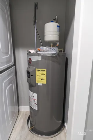 $1,995 | 297 Southwest 6th Street, Unit 1, Ontario, OR 97914