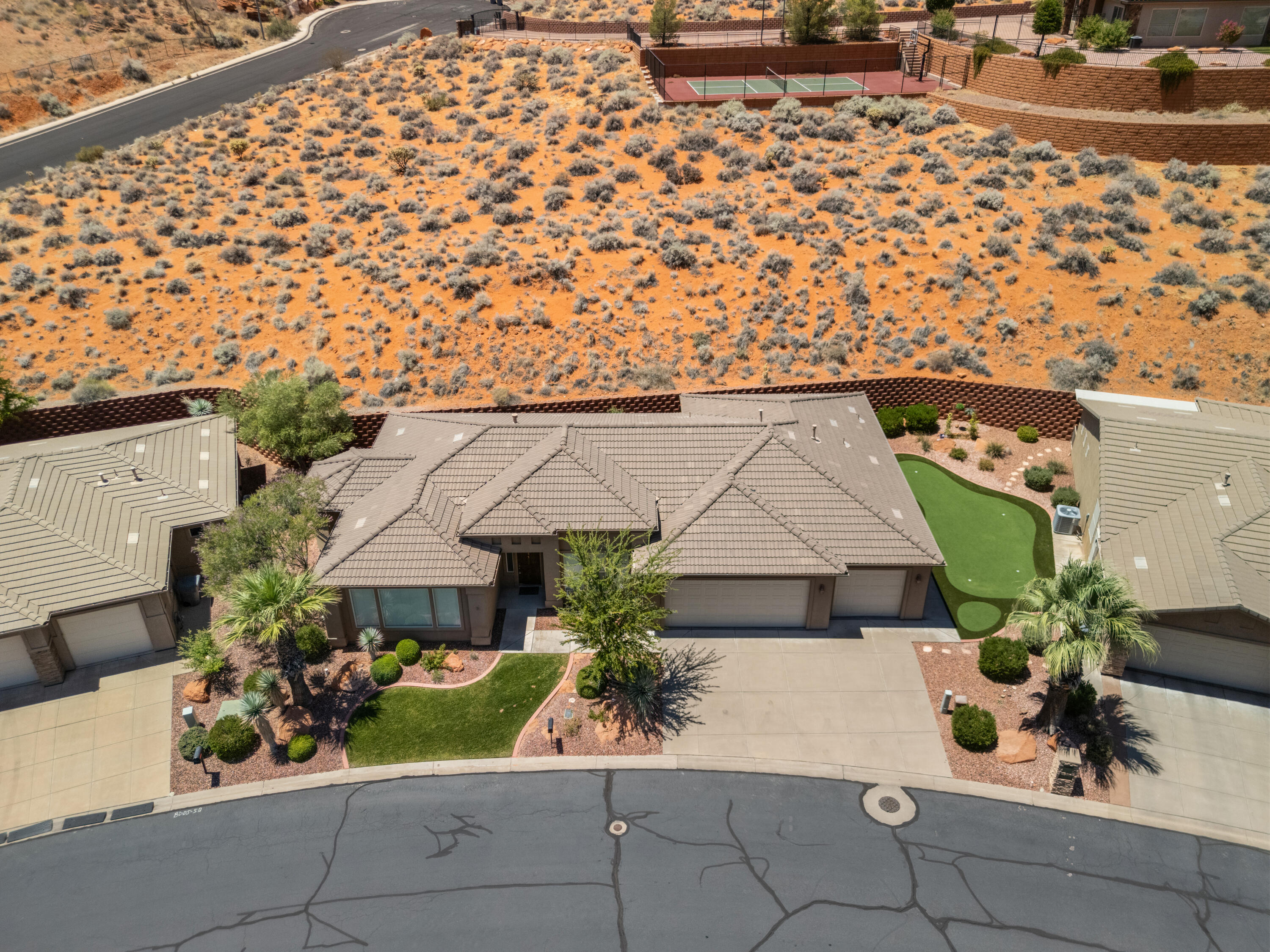 627 North Red Butte Drive Washington, UT 84780 - Photo 5 of 31 DJI_20260709135804_0003_D