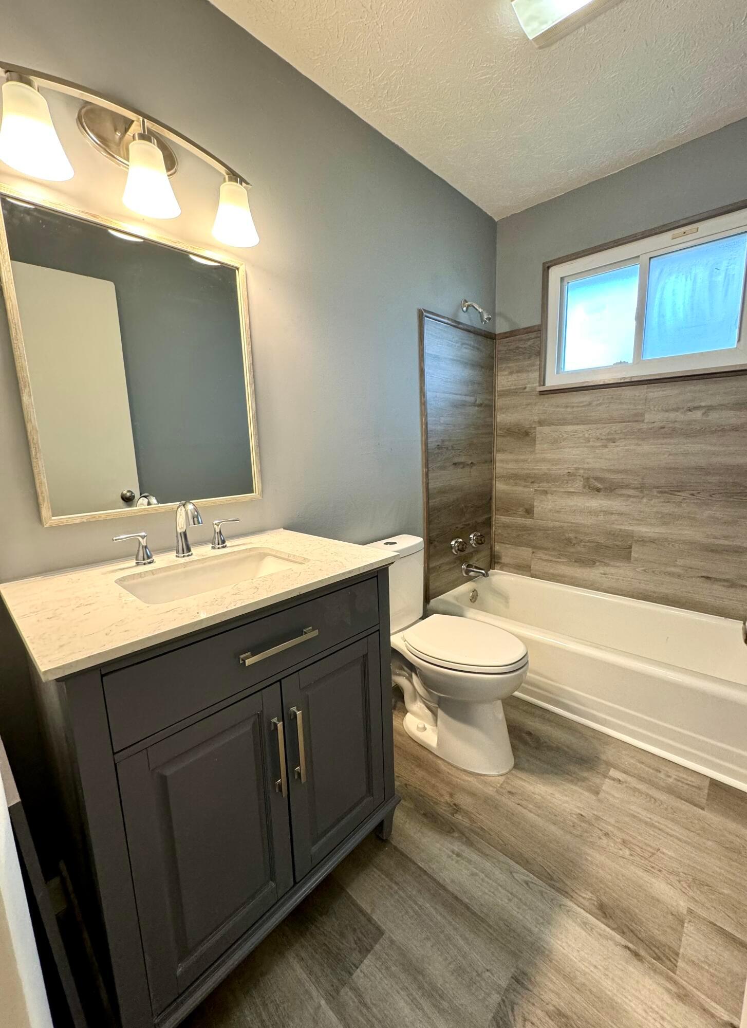 609 Raleigh Drive Columbus, OH 43228 - Photo 13 of 33 Brand new bathroom on the entry level.