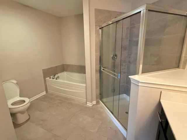 $3,100 | 4424 Monroe Court, Unit 4424, Naperville, IL 60564