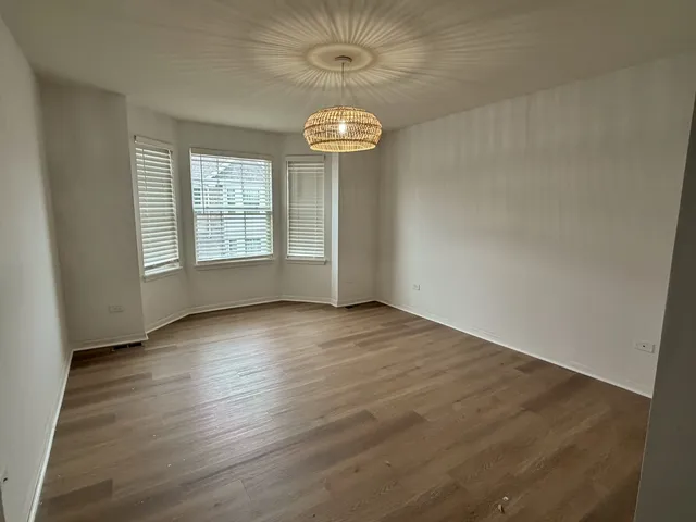 $3,100 | 4424 Monroe Court, Unit 4424, Naperville, IL 60564