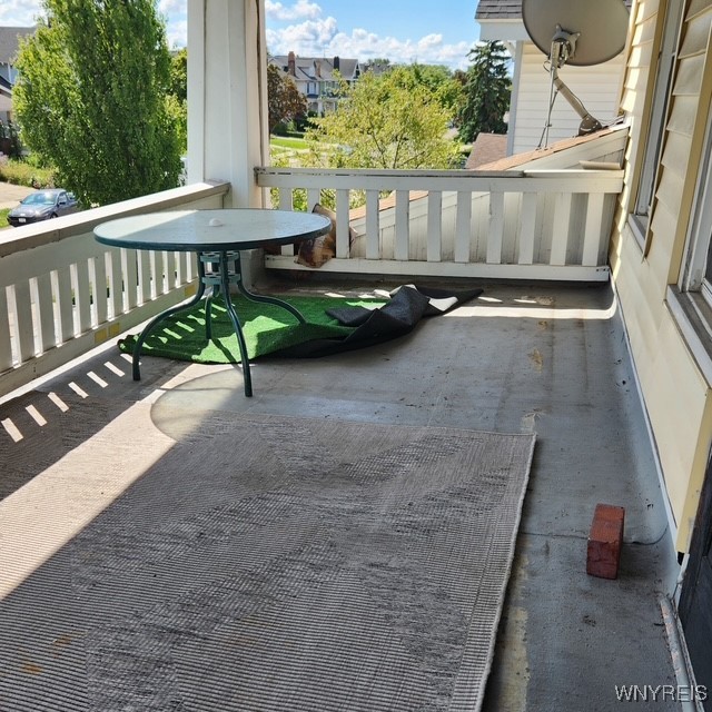 190 Commonwealth Avenue Buffalo, NY 14216 - Photo 23 of 31 upper front porch