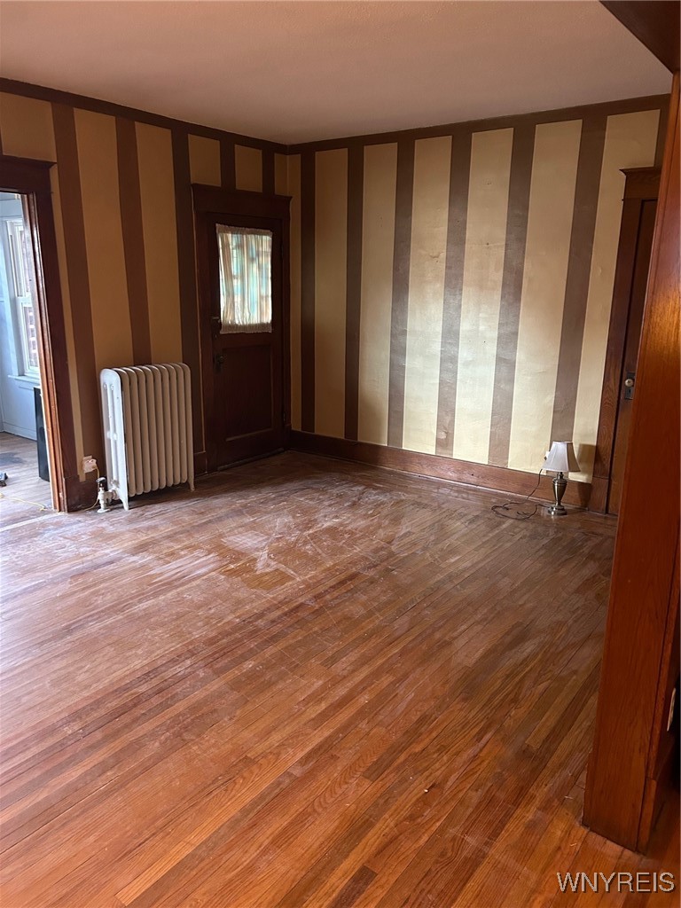 190 Commonwealth Avenue Buffalo, NY 14216 - Photo 9 of 31 1st floor living room