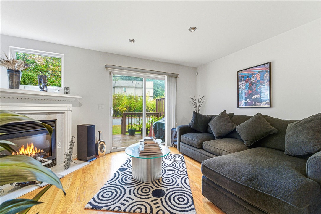 152 Fairway Drive Coventry, RI 02816 - Photo 12 of 39