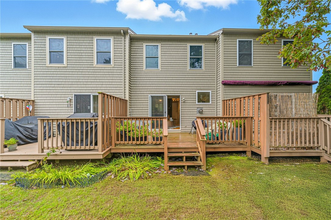 152 Fairway Drive Coventry, RI 02816 - Photo 17 of 39