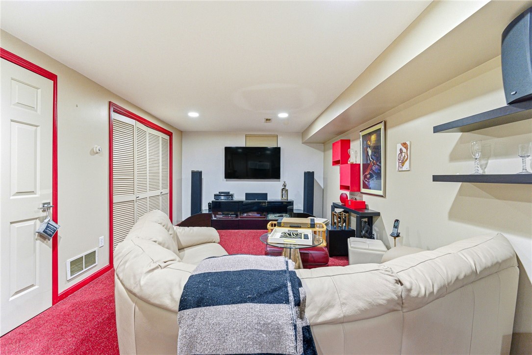 152 Fairway Drive Coventry, RI 02816 - Photo 35 of 39