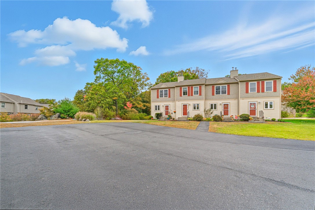 152 Fairway Drive Coventry, RI 02816 - Photo 4 of 39