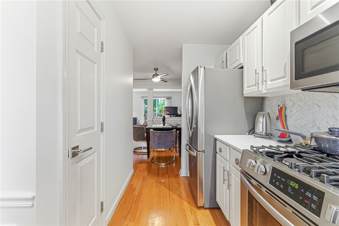 152 Fairway Drive Coventry, RI 02816 - Photo 7 of 39