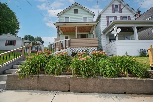 $150,000 | 951 Roup Avenue, Brackenridge, PA 15014