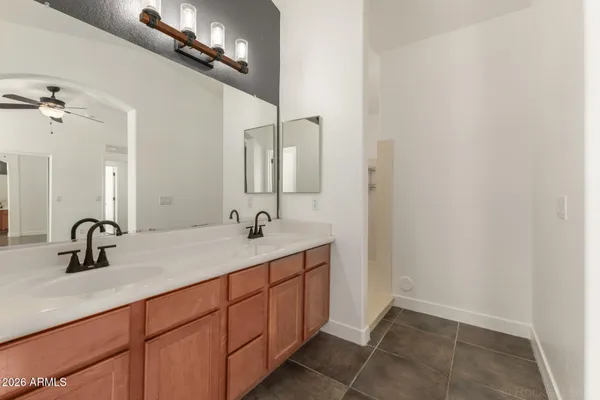 $389,999 | 1817 East Donner Drive, Phoenix, AZ 85042