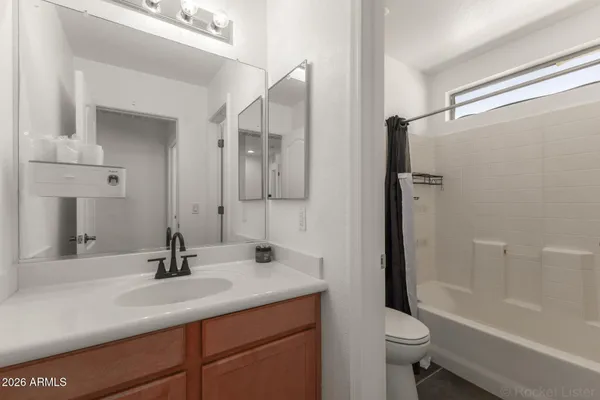 $389,999 | 1817 East Donner Drive, Phoenix, AZ 85042