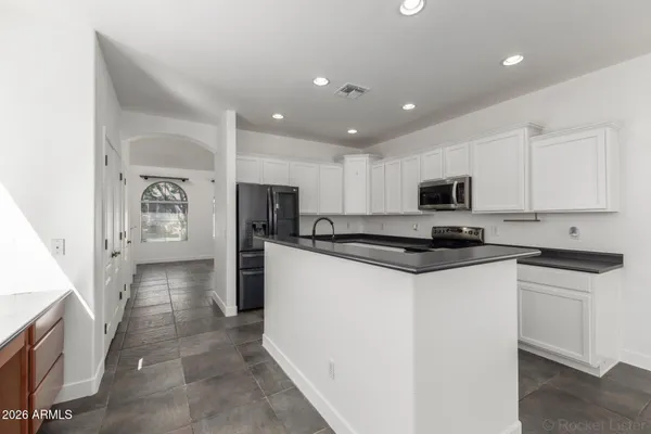 $389,999 | 1817 East Donner Drive, Phoenix, AZ 85042