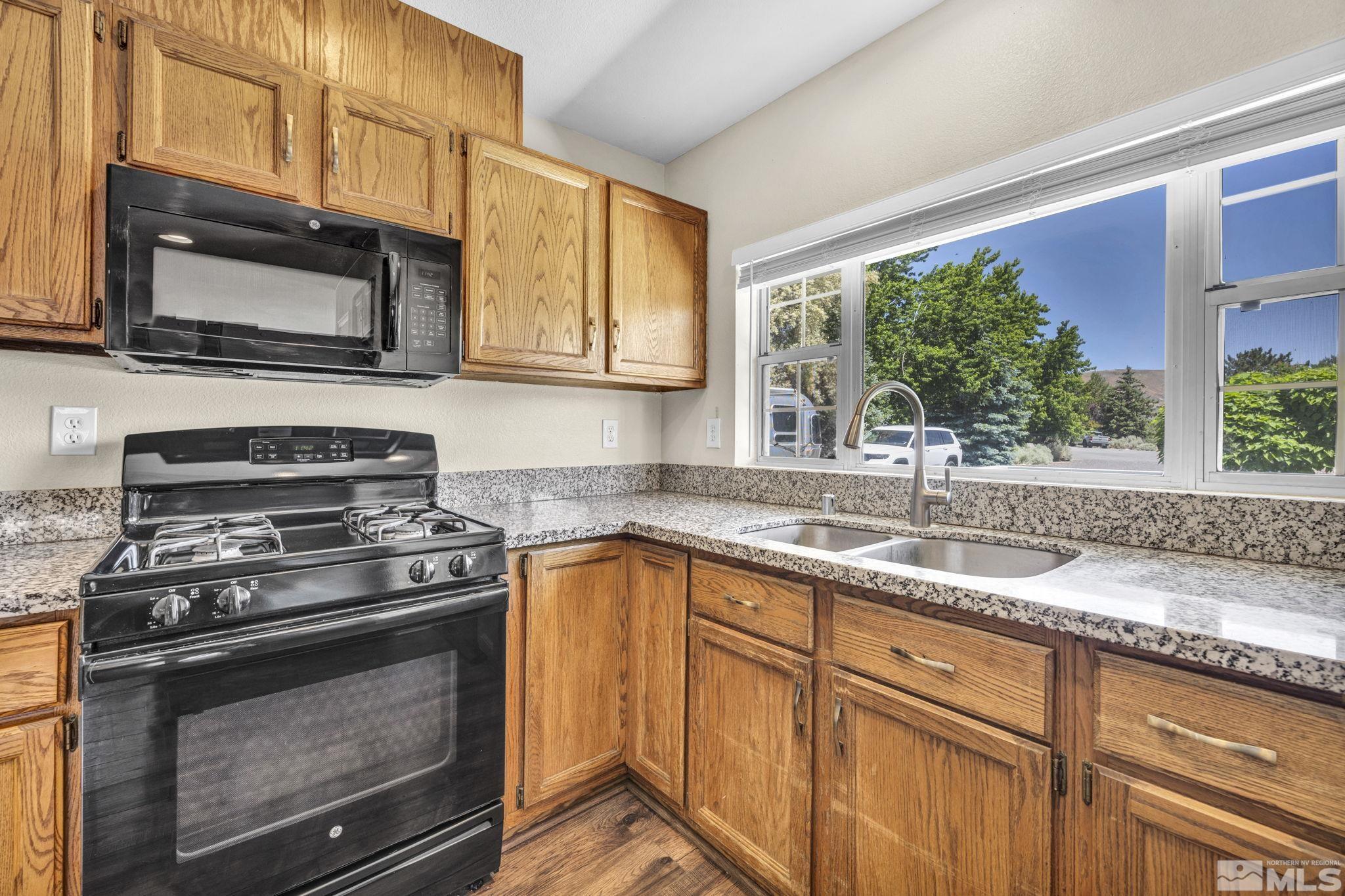 25 Sunbeam Court Reno, NV 89521 - Photo 8 of 40 Photo 8