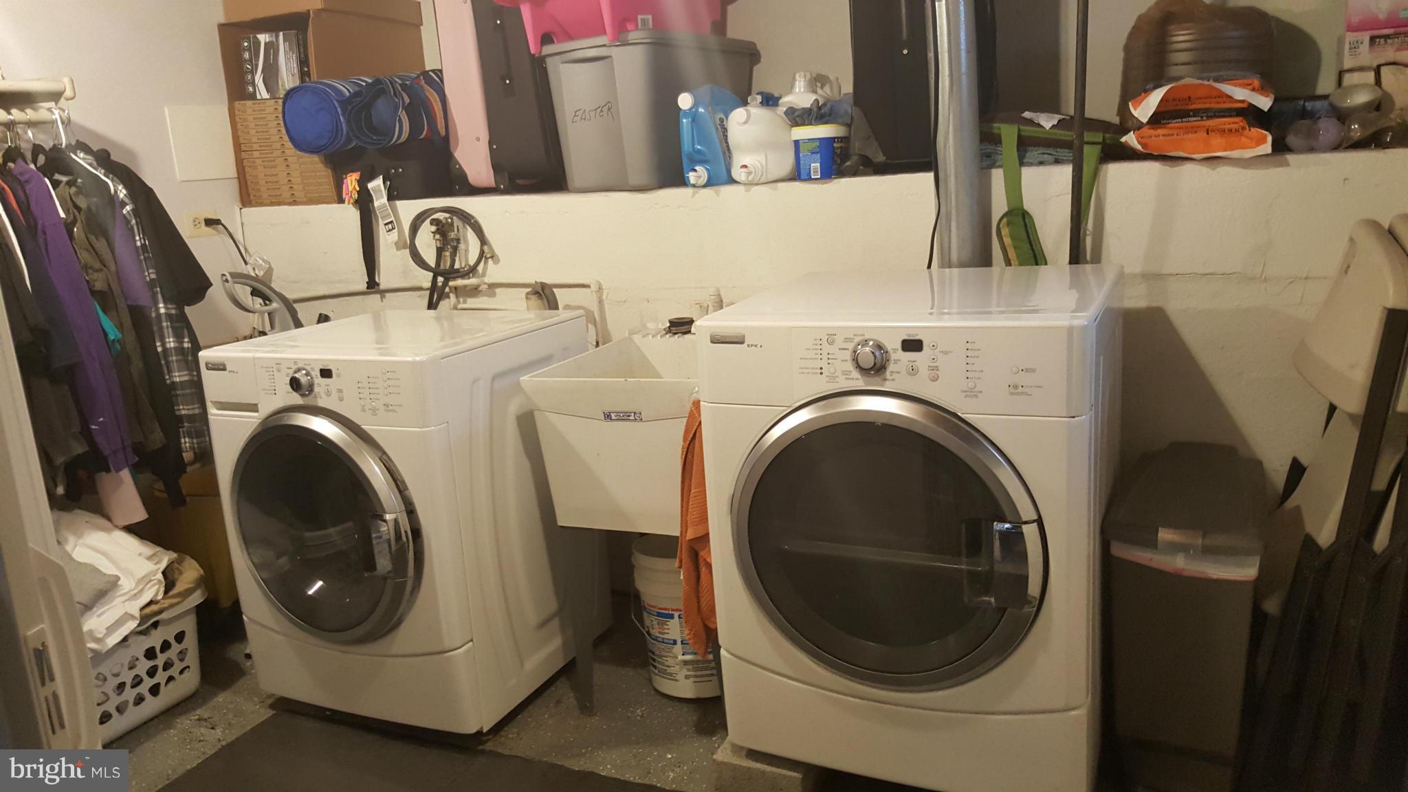 8250 Longpoint Road Baltimore, MD 21222 - Photo 28 of 30 a utility room with dryer and washer