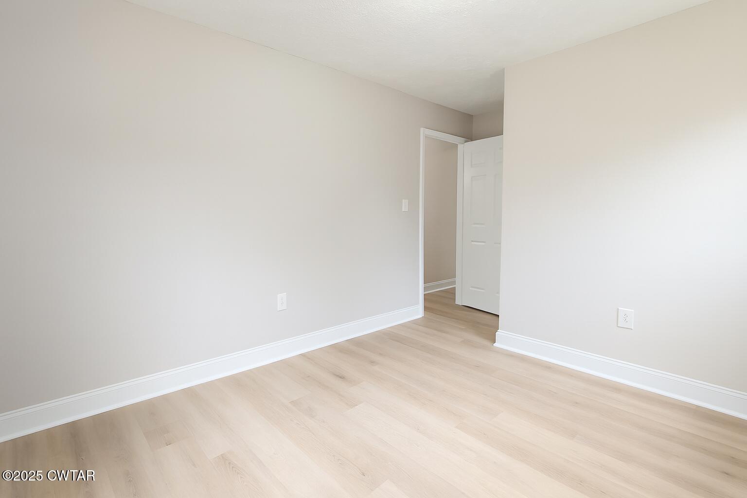 2555 Old Finger Road Finger, TN 38334 - Photo 8 of 13 a view of an empty room