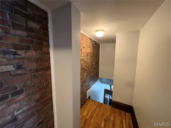 $675,000 | 1850 Russell Boulevard, St. Louis, MO 63104