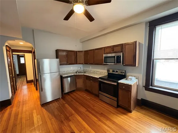 $675,000 | 1850 Russell Boulevard, St. Louis, MO 63104