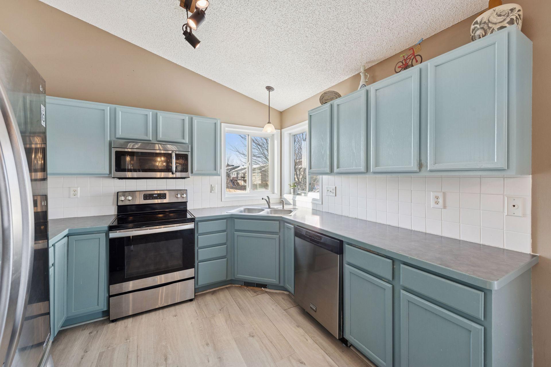 1295 Waters Way Watertown, MN 55388 - Photo 12 of 40