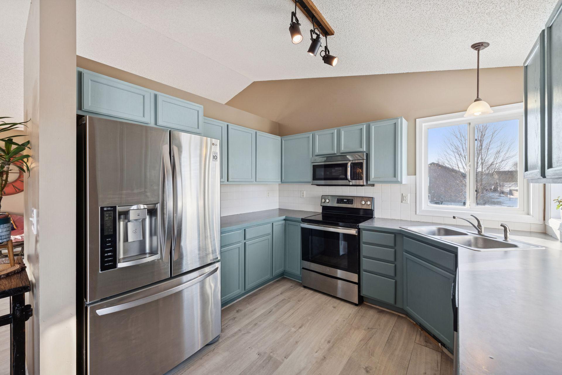 1295 Waters Way Watertown, MN 55388 - Photo 13 of 40