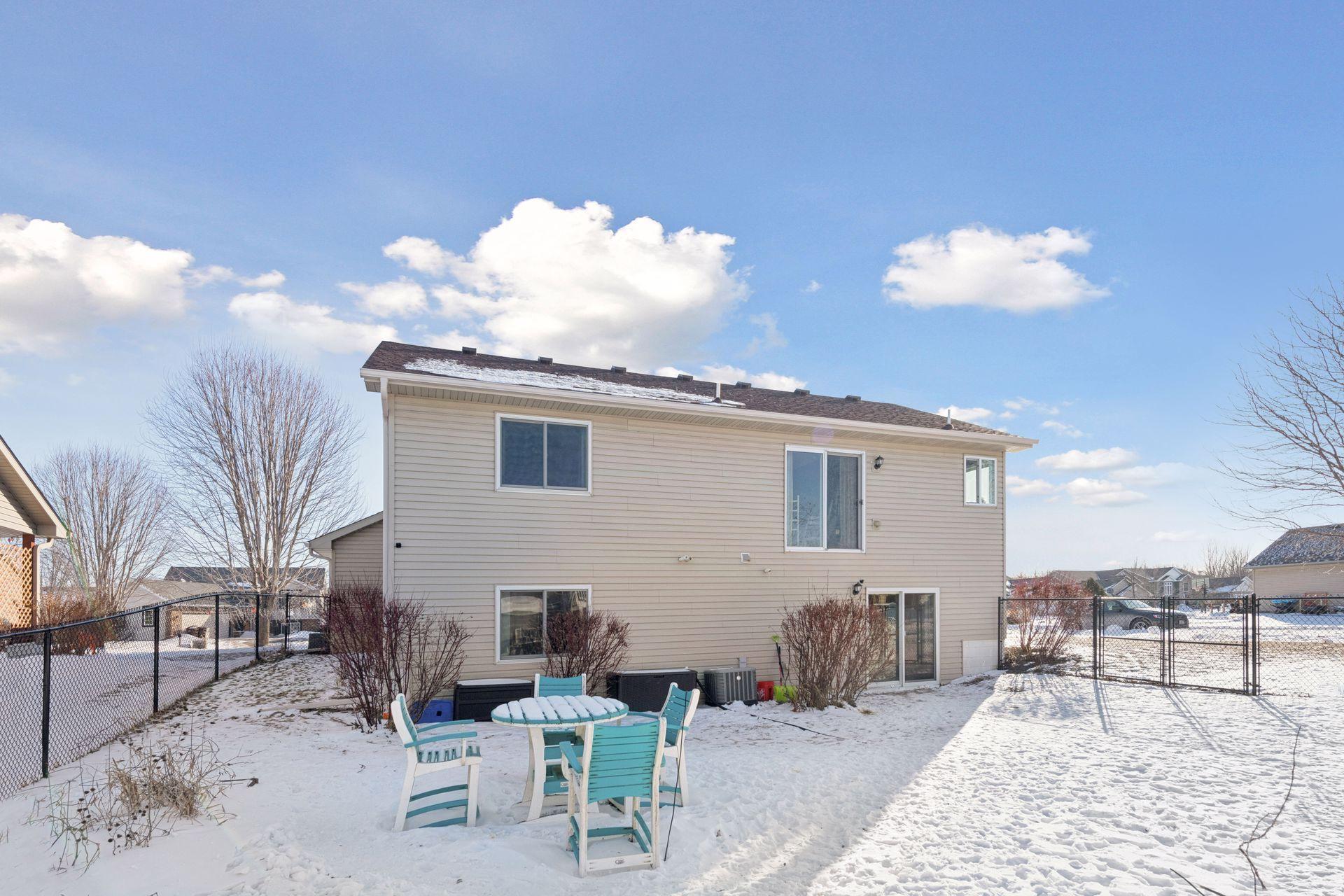 1295 Waters Way Watertown, MN 55388 - Photo 38 of 40