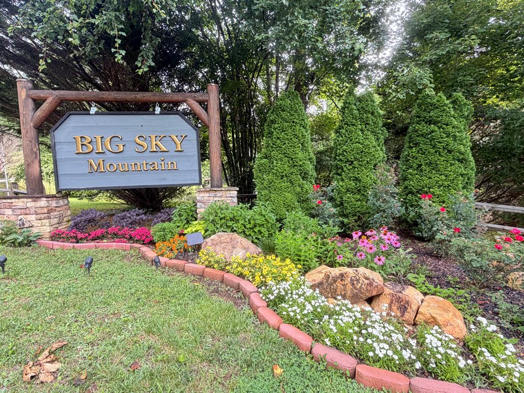 81 Sundance Ridge Epworth, GA 30541 - Photo 48 of 102 Big Sky Entrance