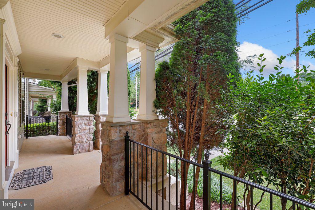 23111 Frederick Road Clarksburg, MD 20871 - Photo 4 of 65 Gallery Image 4