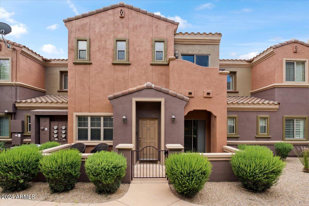 01-Front of Home