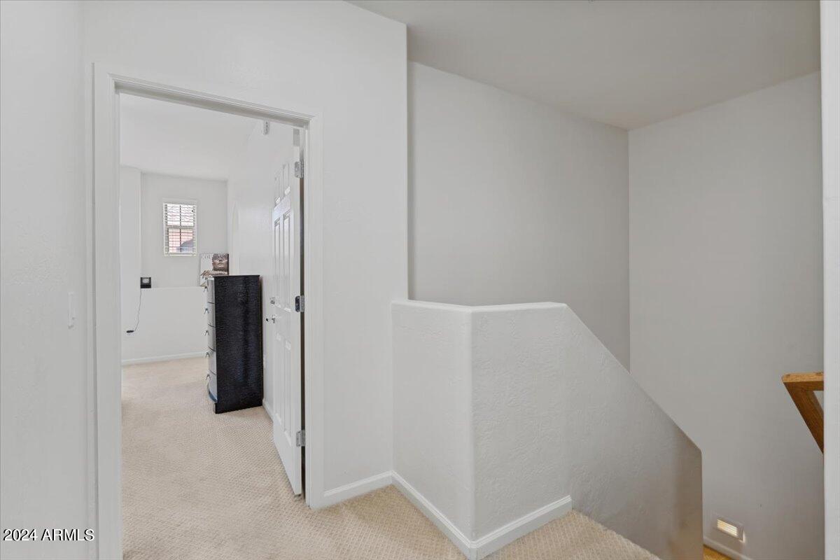 3935 East Rough Rider Road, Unit 1062 Phoenix, AZ 85050 - Photo 14 of 50 14-Upstairs Landing