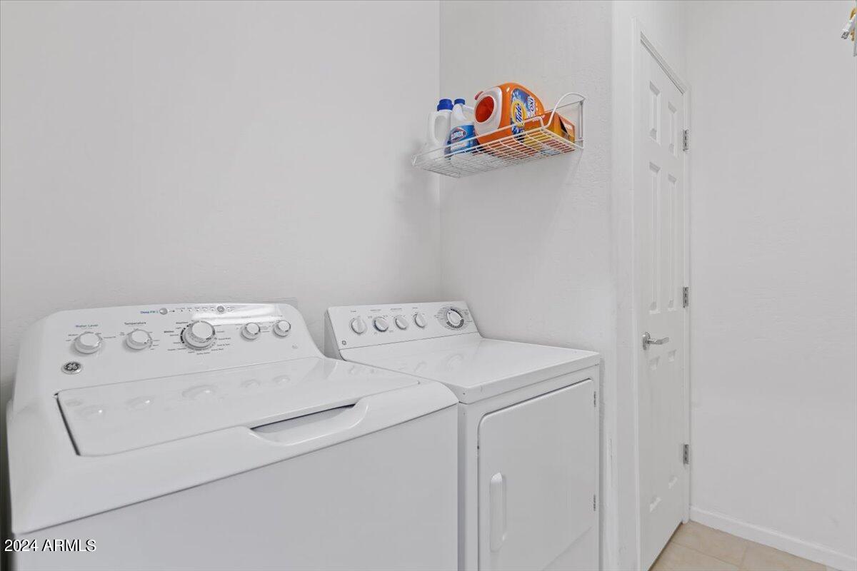 3935 East Rough Rider Road, Unit 1062 Phoenix, AZ 85050 - Photo 17 of 50 17-Laundry