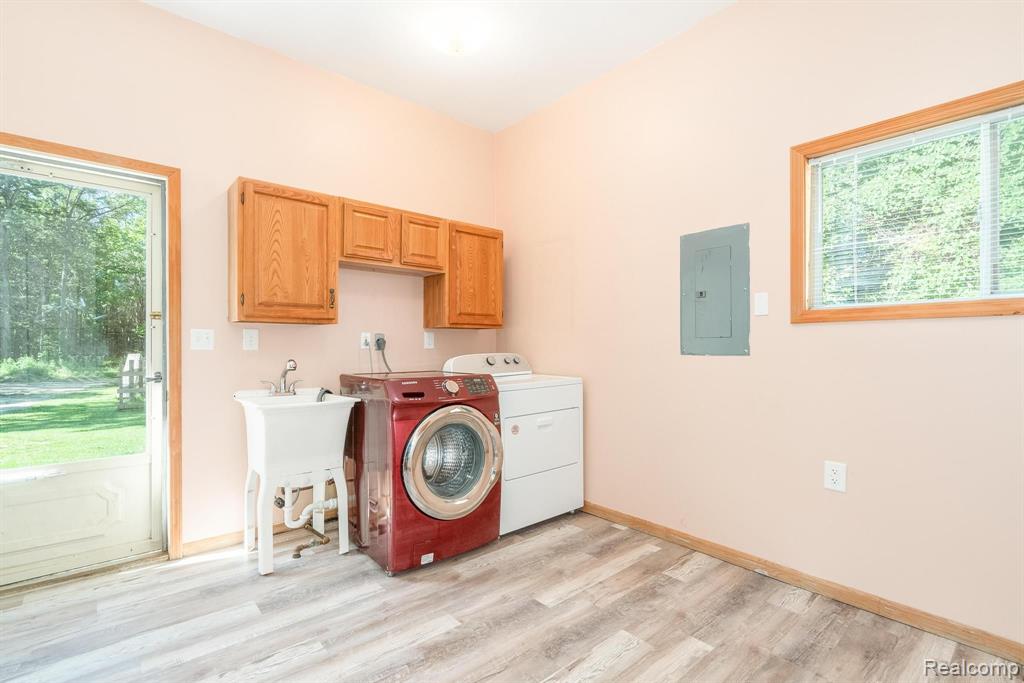 45171 Dunn Road Belleville, MI 48111 - Photo 43 of 52
