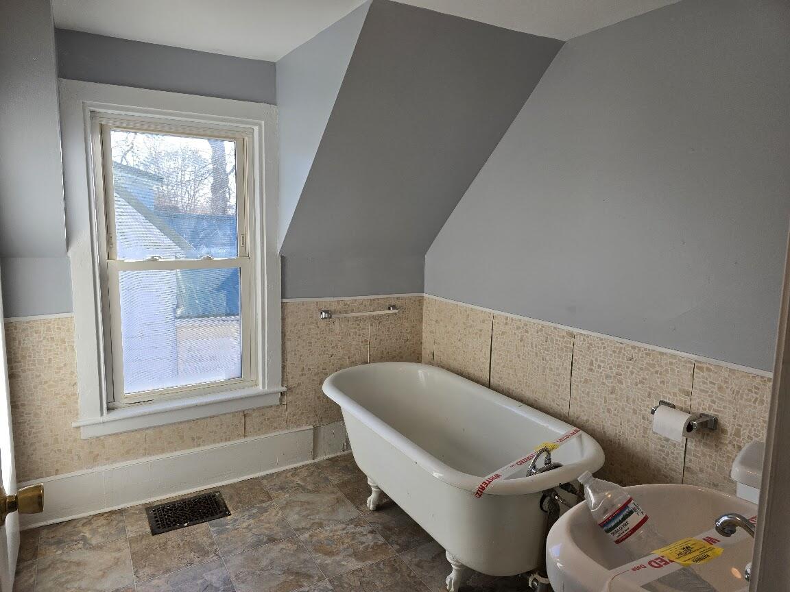 148 Fruit Street Bangor, ME 04401 - Photo 21 of 23 20250105_142040