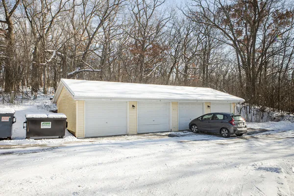 $1,400 | 721 Princeton Court, Hartland, WI 53029