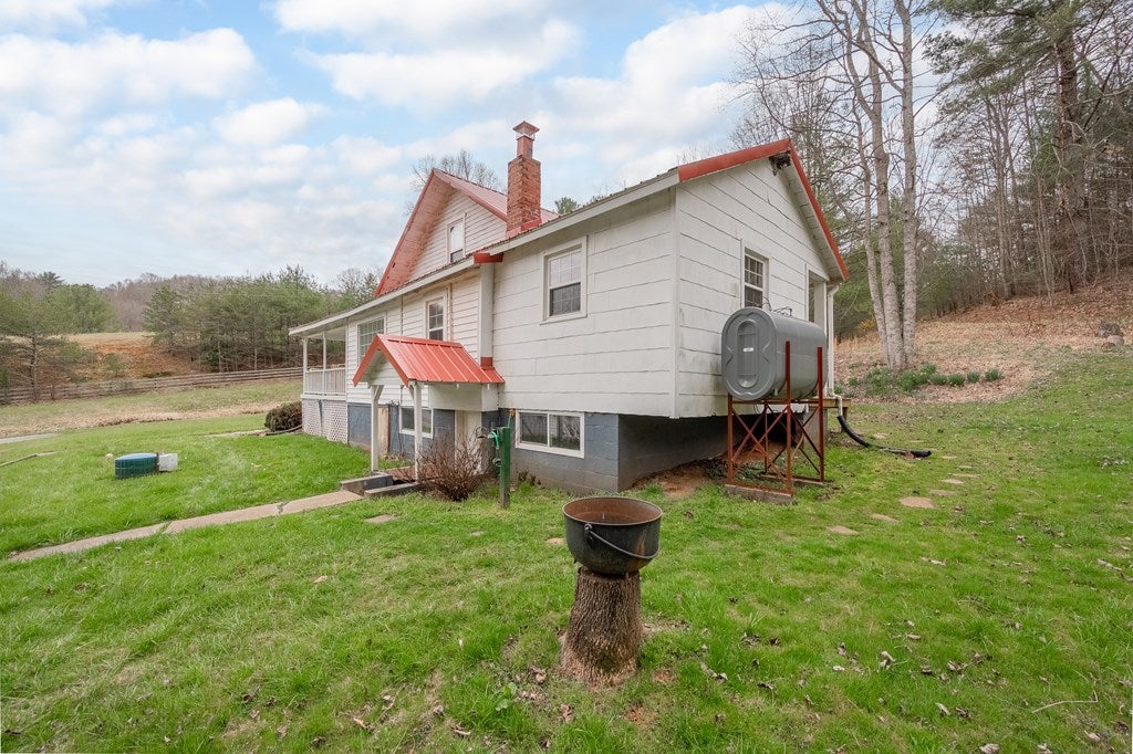 413 Silver Leaf Road Dugspur, VA 24325 - Photo 65 of 72 Gallery Image 65
