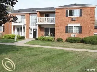 $1,625 | 2420 D Parmenter Boulevard, Unit 212, Royal Oak, MI 48073