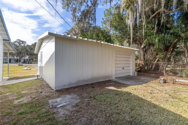 $285,000 | 11807 Ocklawaha Drive, Leesburg, FL 34788
