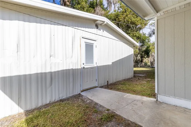 $285,000 | 11807 Ocklawaha Drive, Leesburg, FL 34788