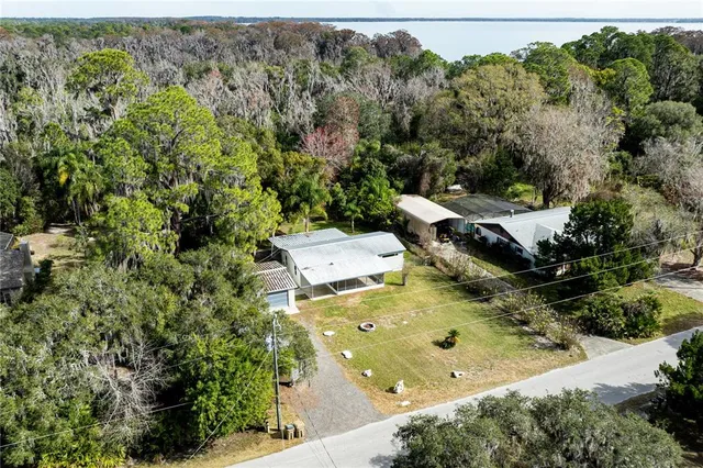 $285,000 | 11807 Ocklawaha Drive, Leesburg, FL 34788