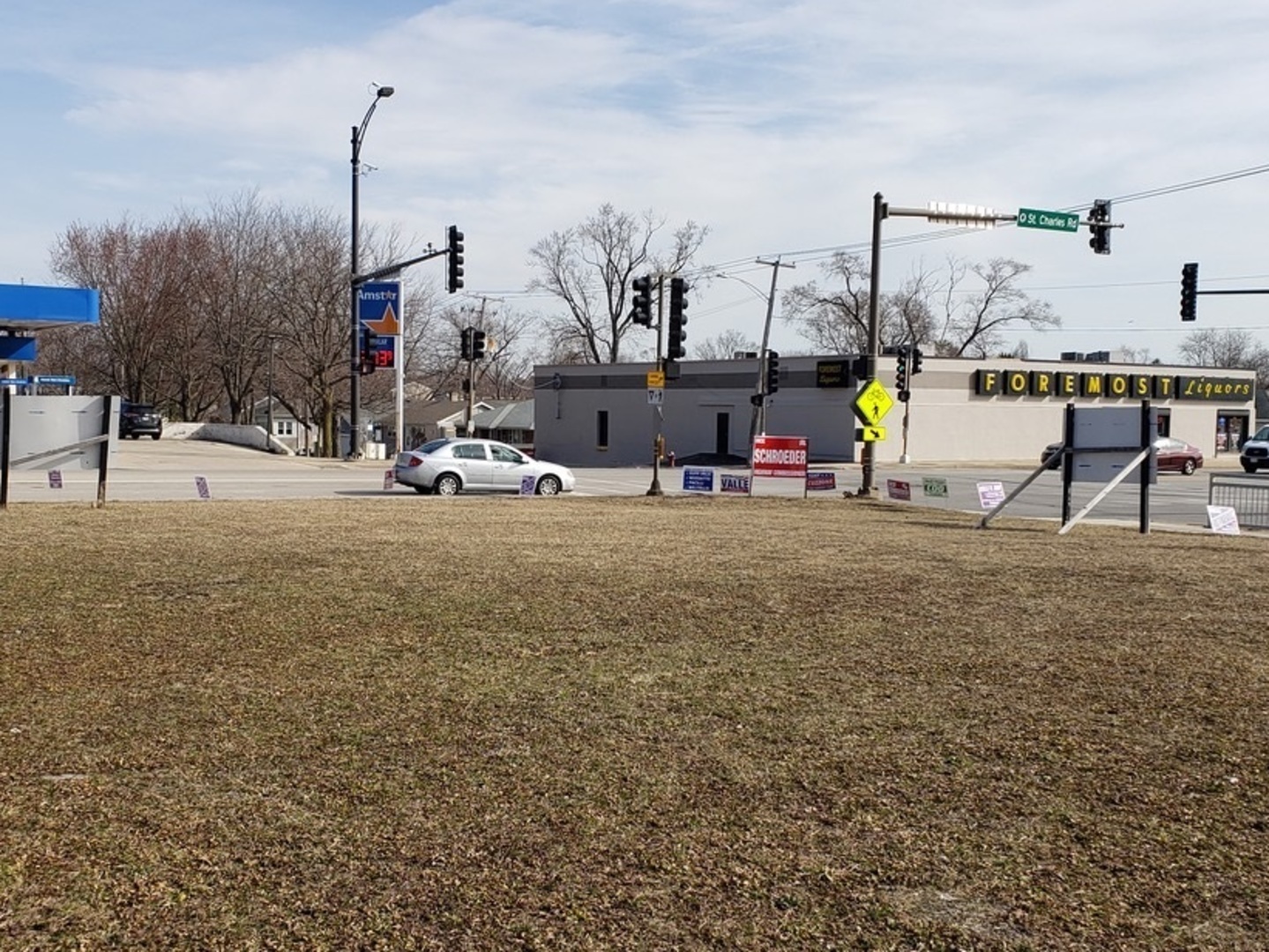 935 East St Charles Road Lombard, IL 60148 - Photo 2 of 4